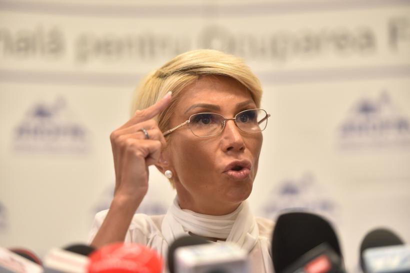 Raluca Turcan: Cine nu rezistă în această coaliţie de guvernare îi sabotează pe români