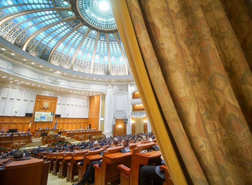 Ședința de la Parlament convocată pentru a stabili calendarul moțiunii de cenzură, amânată din nou