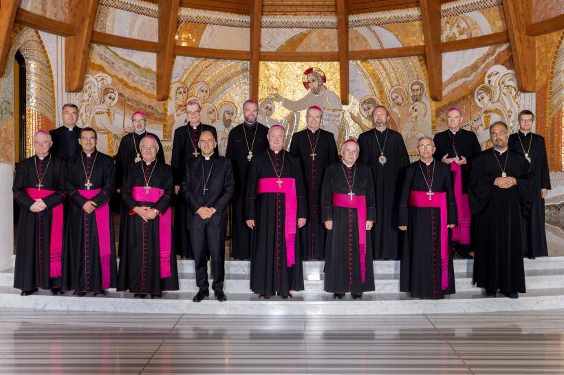 Episcopii catolici din România pregătesc parcursul sinodal convocat de Papa Francisc pentru 2021- 2023