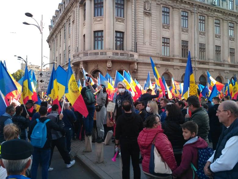 Jandarmeria susține că a aplicat zeci de amenzi după protestele de sâmbătă seara din București