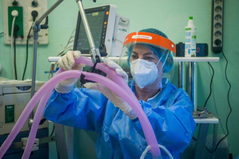 Avertismenul unui medic de la Spitalul Militar din Sibiu: În evoluția bolii pot să apară disfuncții respiratorii, cardiace, renale, hepatice