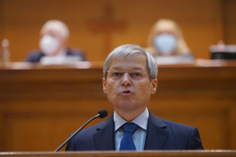 GAFĂ de proporții în Parlament! Cioloş a cerut un moment de reculegere pentru cei “40 de morţi” ai pandemiei COVID