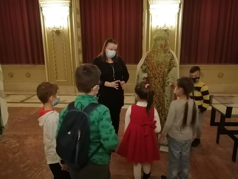 Opera Națională București susține proiectul „Școala Generații – Prevenirea abandonului școlar prin implicarea comunității”