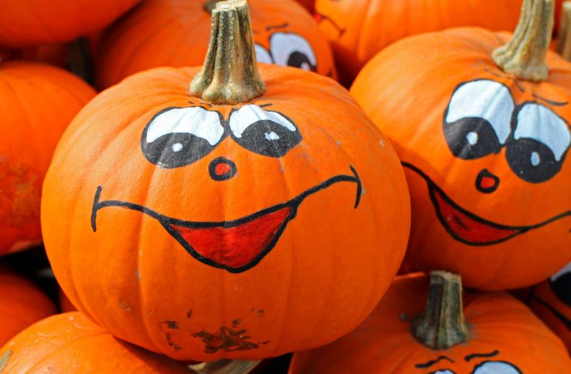 Tradiții și obiceiuri de Halloween din diferite zone ale lumii