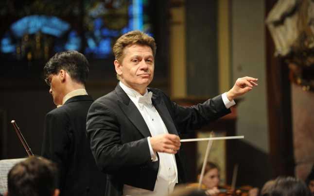 Mozart și Ceaikovski într-un concert cu public, condus de Christian Badea pe 11 și 12 noiembrie 2021