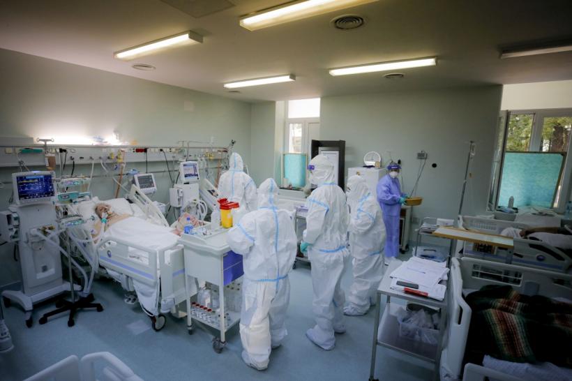 26 de pacienți cu COVID-19 au fost transferați de la Spitalul din Lețcani 