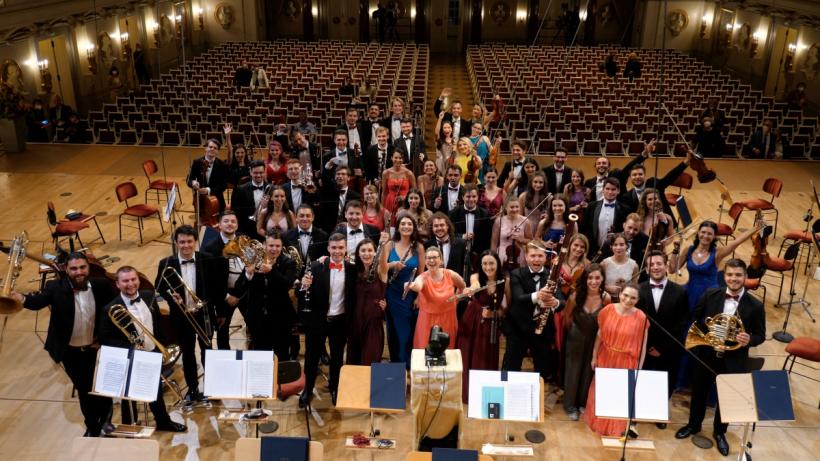 Orchestra Română de Tineret la Expo 2020 Dubai  Concert pentru Ziua Naţională a României pe scena Millenium Amphitheater