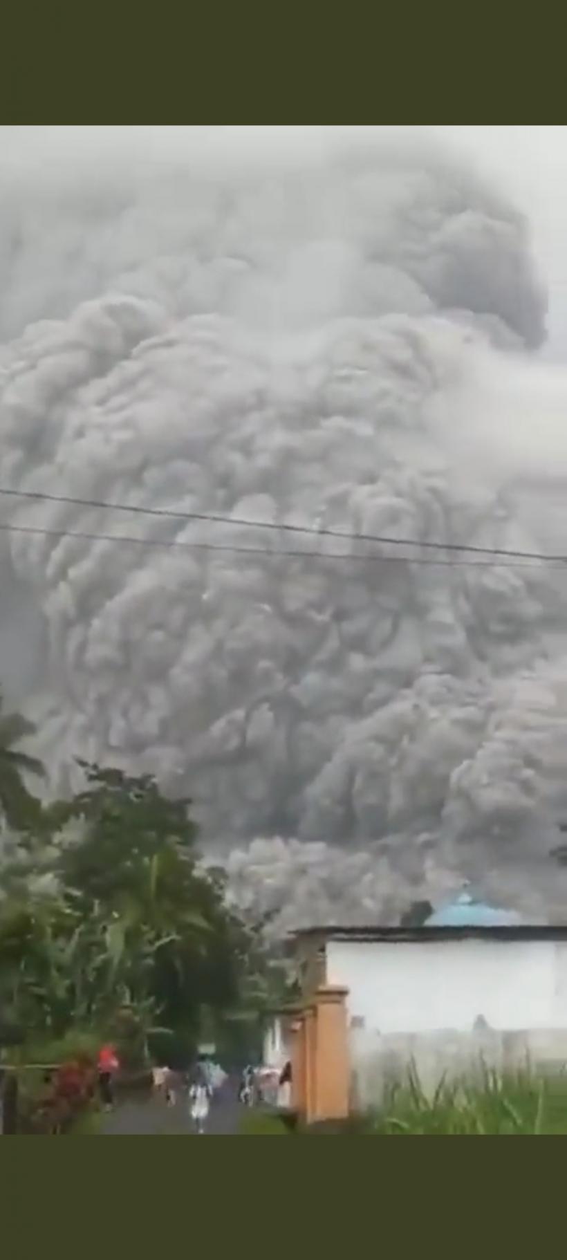 Scene apocaliptice în Indonezia, după ce vulcanul Semeru a erupt