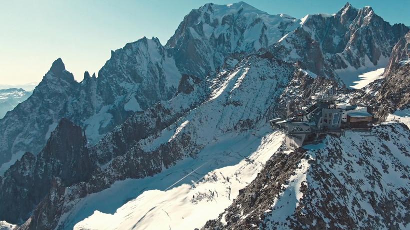 Alpinist recompensat, după ce a găsit pietre prețioase pe Mont Blanc