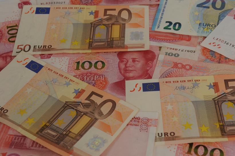 Uniunea Europeană își pune banii la bătaie și se rupe de China