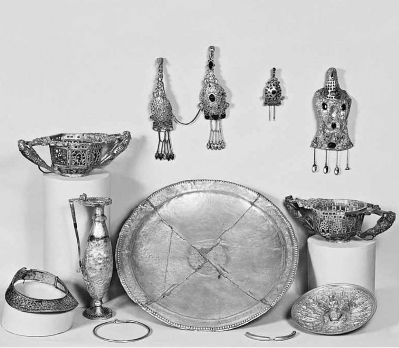 Trafic ilegal de monede antice, inele romane, pandantive și vârfuri de lance