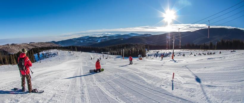 Sezonul de schi se deschide la Poiana Brașov