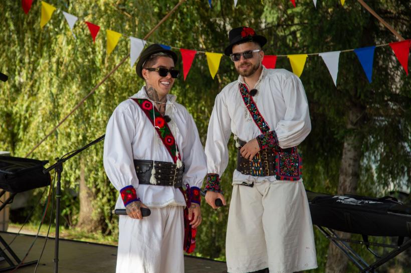 Ruby, Shift, Lino Golden și Jador  la Poftiţi pe la noi: Poftiţi prin ţară! 18772264