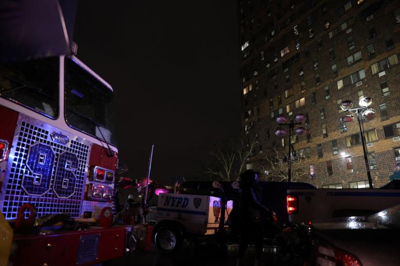 Incendiu devastator într-un bloc din Bronx, New York: 19 persoane au murit, între care 9 copii