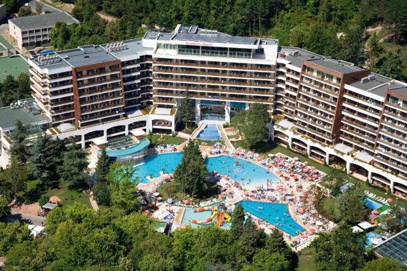 Românii se întorc în vacanțe de vară, cu reduceri „early booking”