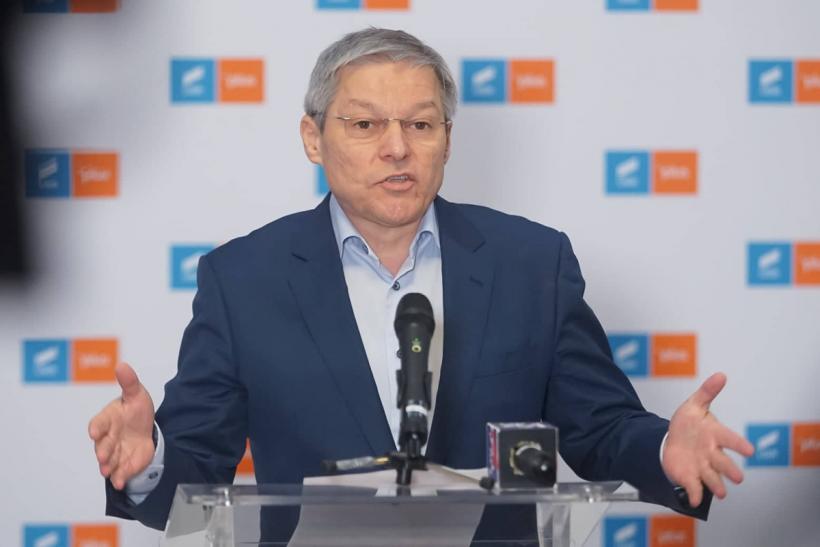 Cioloș: Actuala coaliție de guvernare se află într-un concediu prelungit