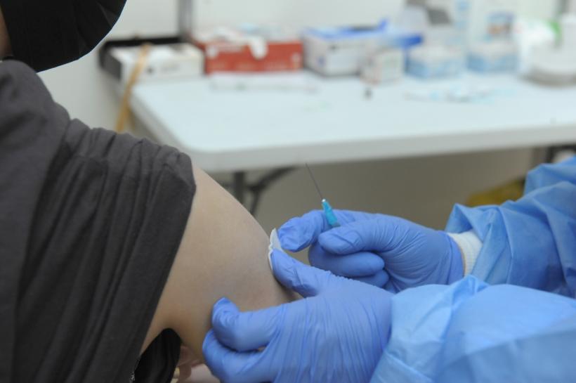 CNCAV: Peste 16.000 de persoane au fost vaccinate în ultimele 24 de ore