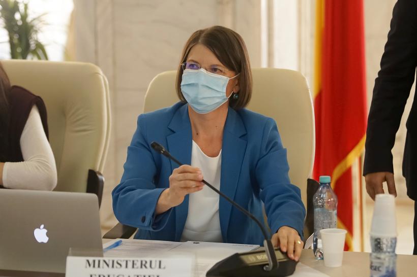 Urmașa lui Vlad Voiculescu, prima expertă a ONG-ului care monitorizează 28 miliarde euro 18775102