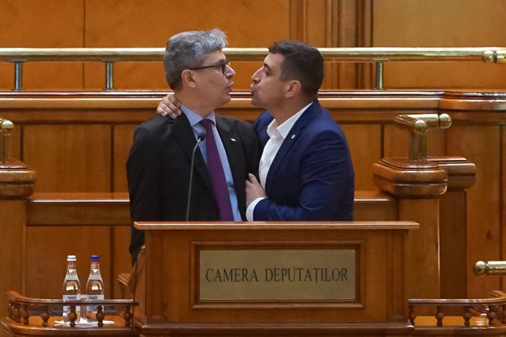 Discursul ministrului Energiei, oprit de George Simion: Hoțule vs. Ești un prost 18775833