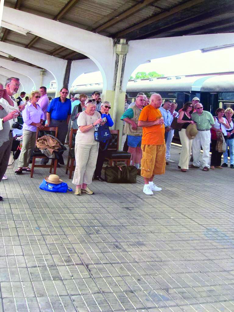 În cel mai luxos tren din lume, călătorind prin Africa 18776129