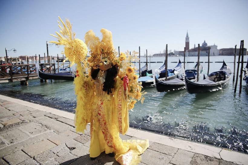 Start pentru &quot;Carnavalul speranței&quot; de la Veneția 