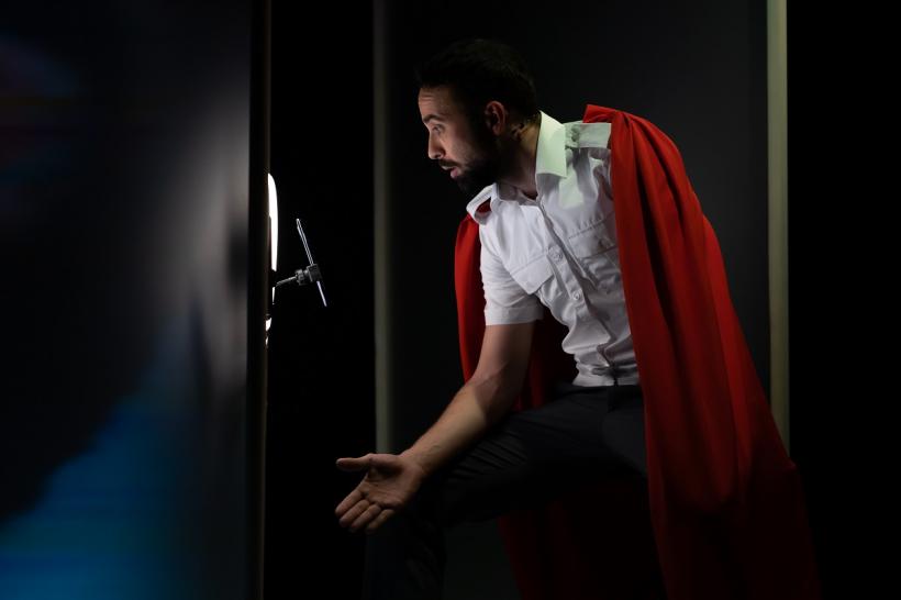 „Captain Amazing” - un ping-pong permanent într-o lume de personaje imaginare, pe 25 februarie la unteatru 18777811