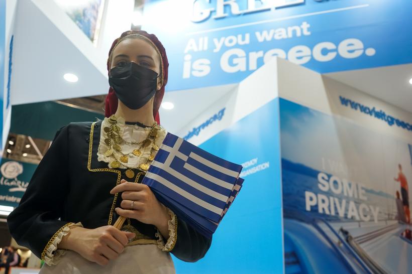 Primul Târg de Turism al României după doi ani de pandemie, în prima zi de război 18777608