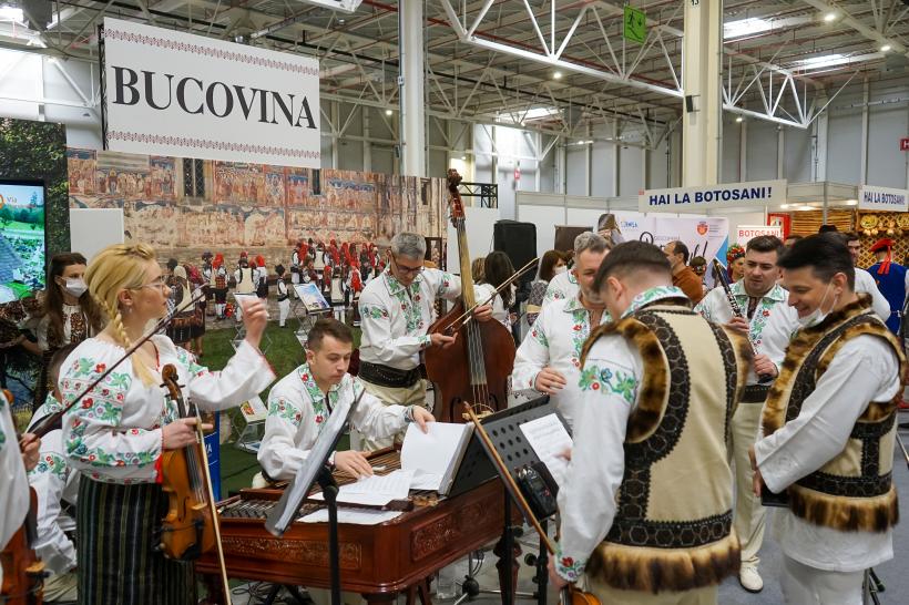 Primul Târg de Turism al României după doi ani de pandemie, în prima zi de război 18777613