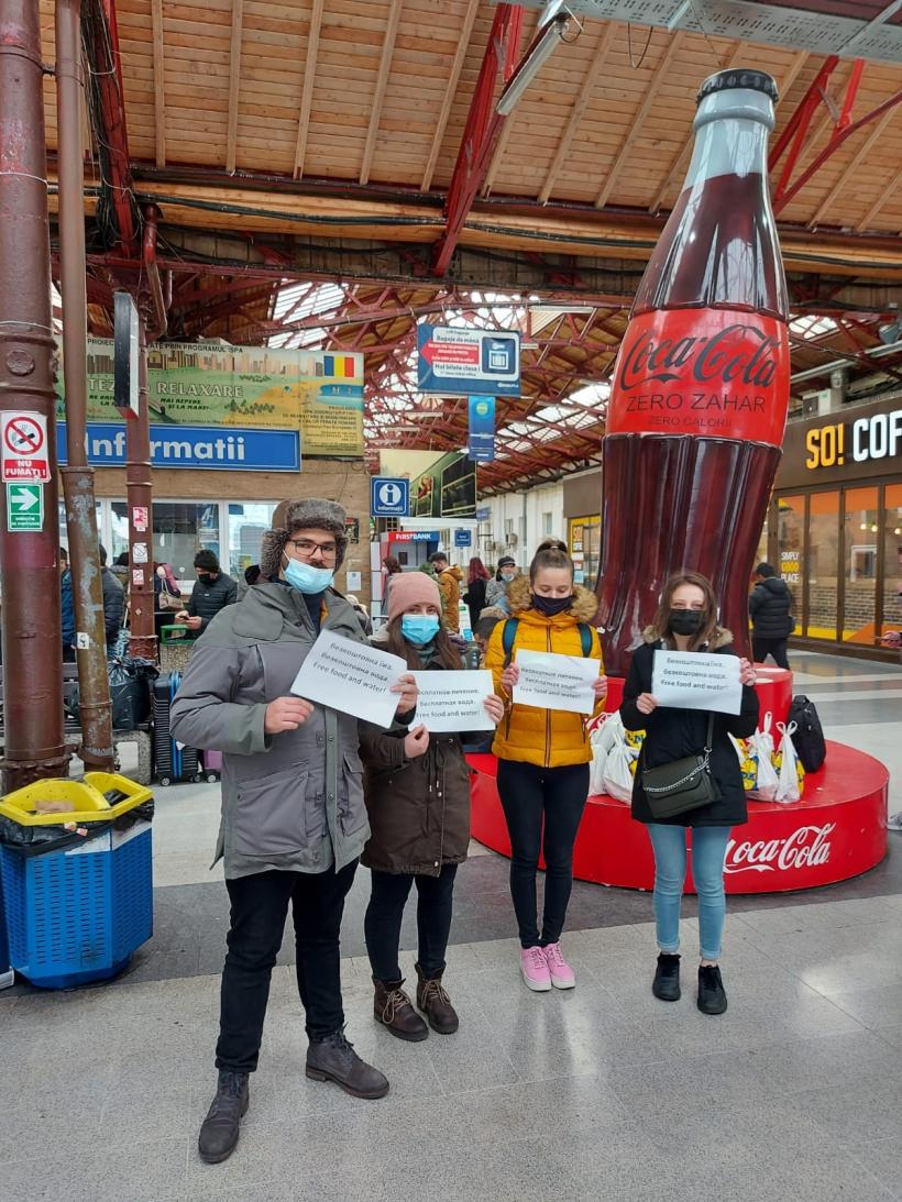 Circa 100 de refugiați ucraineni ajung în Gara de Nord din București 18777960