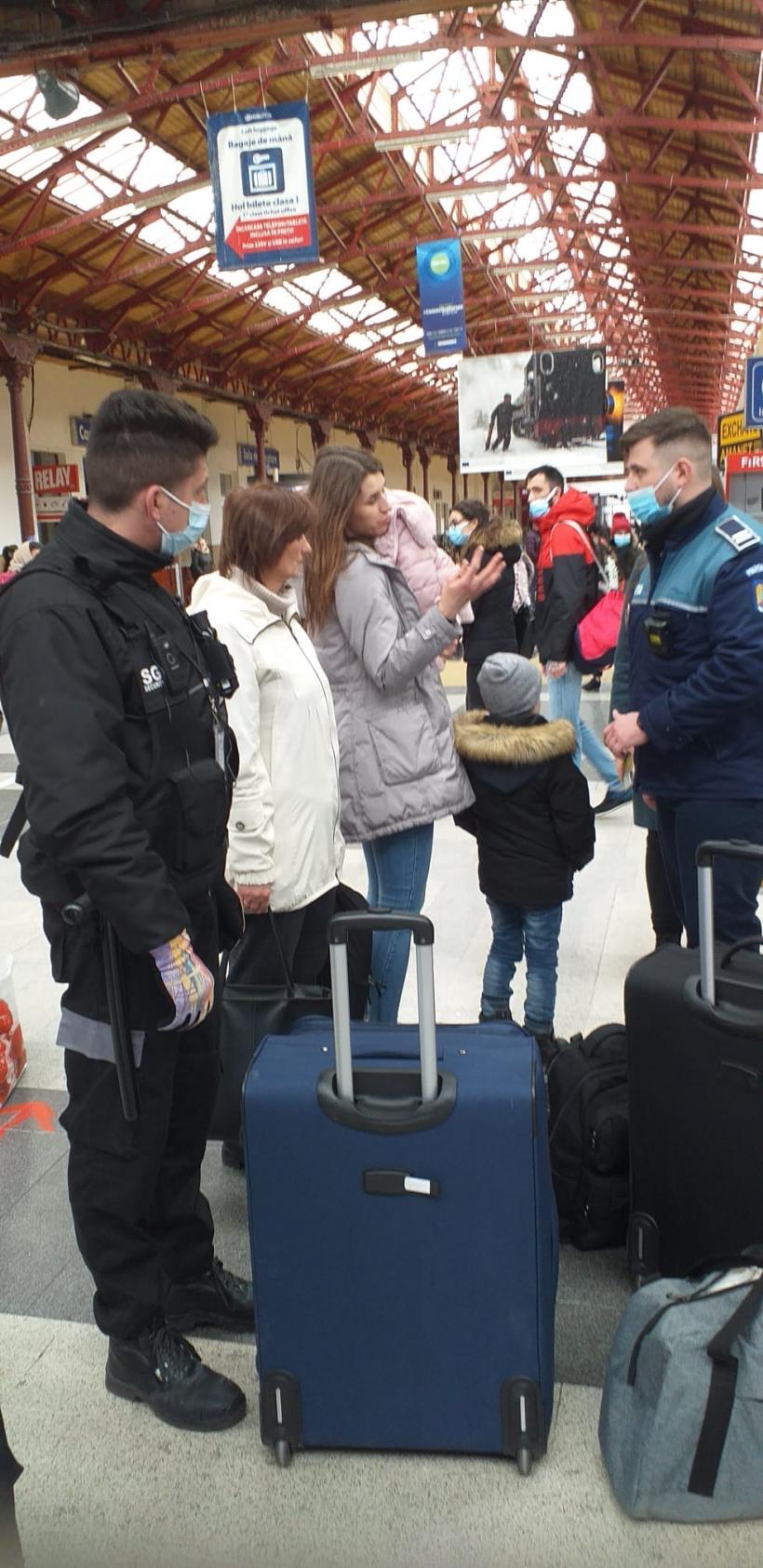 Circa 100 de refugiați ucraineni ajung în Gara de Nord din București 18777965