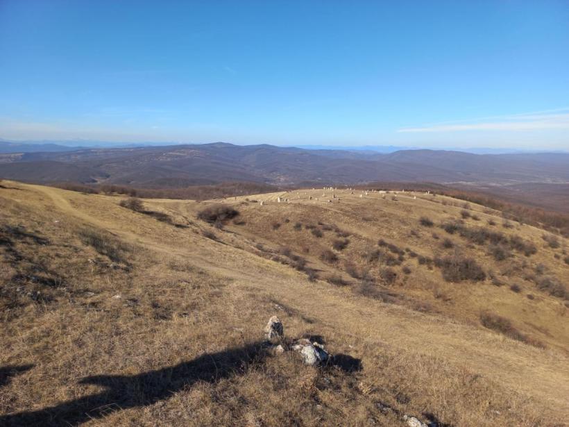 Satul dacic din carul cerului, Decheneus și pietrele vorbitoare 18777971