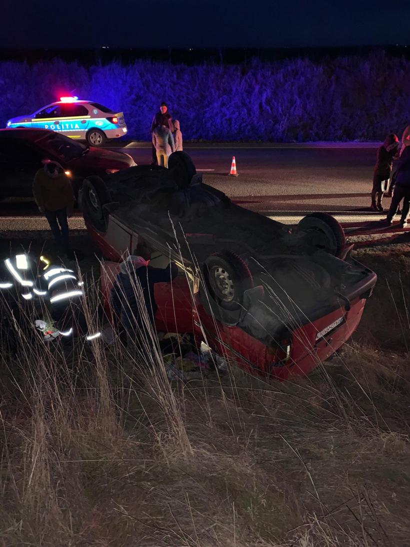 Accident în Bihor. Un microbuz din Ucraina care transporta șase adulți și cinci copii s-a răsturnat  18778322