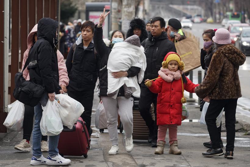 CFR Călători a deschis în Gara de Nord o casă de bilete prioritară pentru refugiaţii din Ucraina 18778619