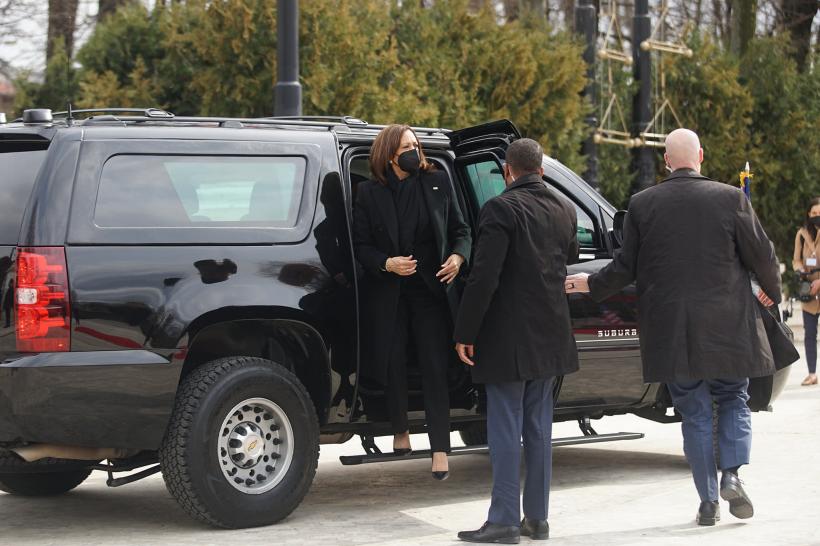 Kamala Harris mulţumeşte României şi reafirmă angajamentul SUA de apărare a ţărilor NATO 18779421