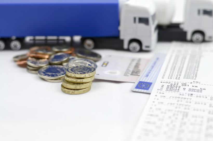 Cum să analizezi timpul de lucru al șoferilor tăi? Opțiuni ușoare de analiză la distanță pentru tahograf 18779808