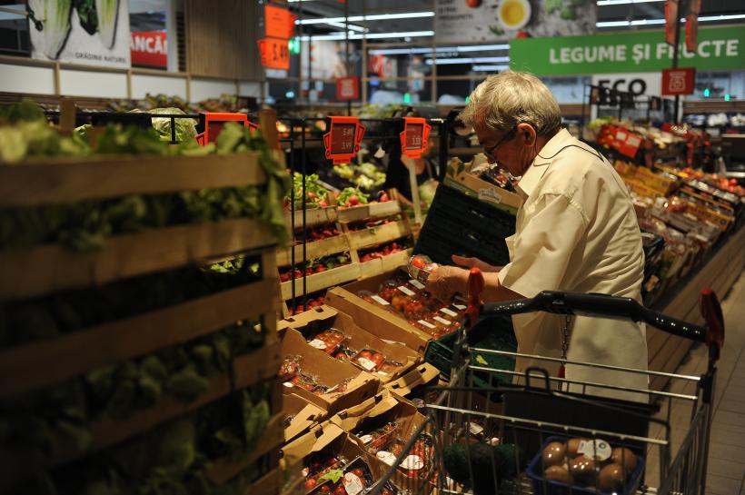 O directivă europeană, transformată într-o aberaţie românească. România introduce o taxă care poate scumpi alimentele cu 20% 18779932