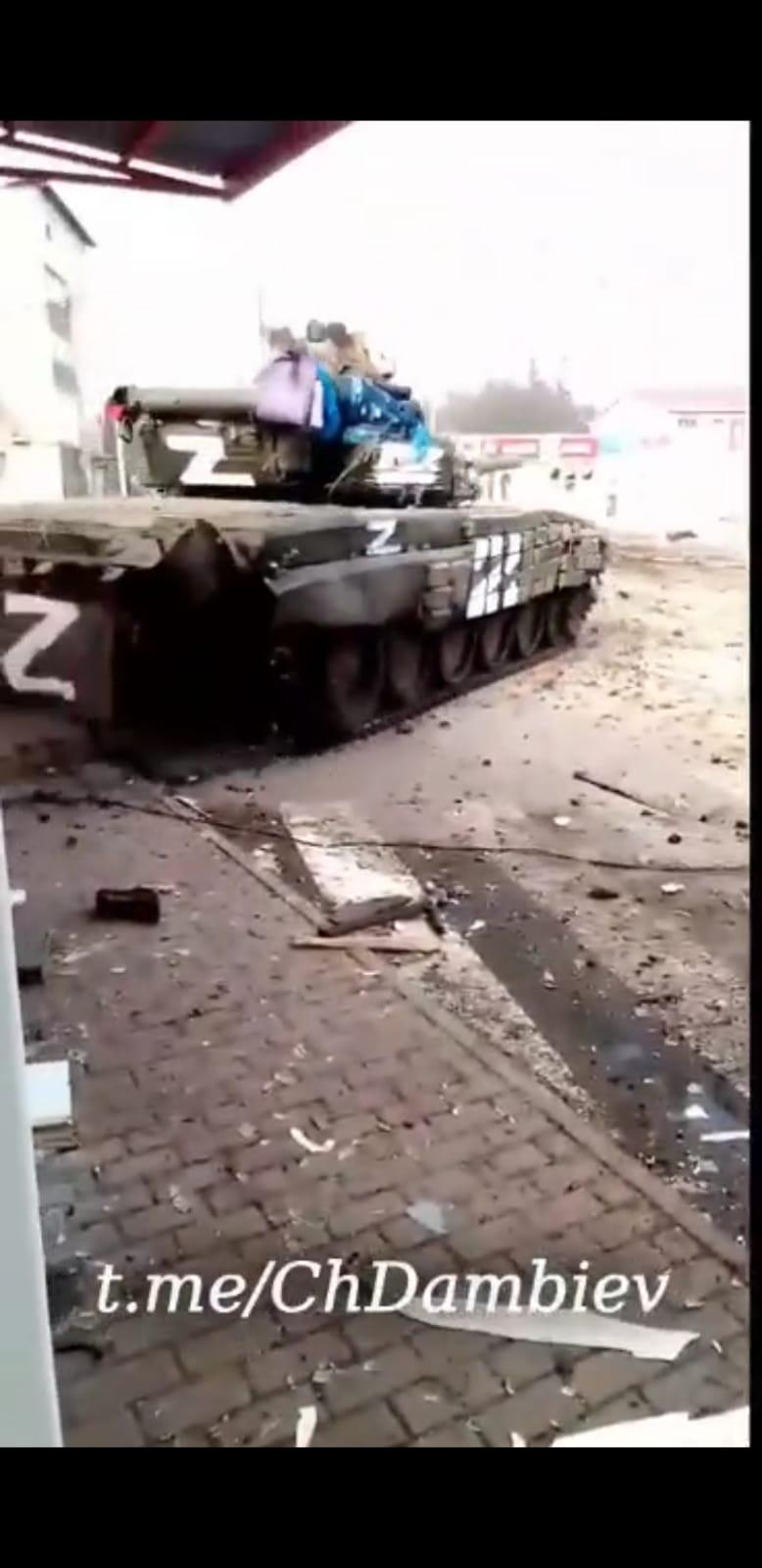 Tablou de război: un bocanc pe mijlocul străzii. Atât a mai rămas dintr-un om 18779949