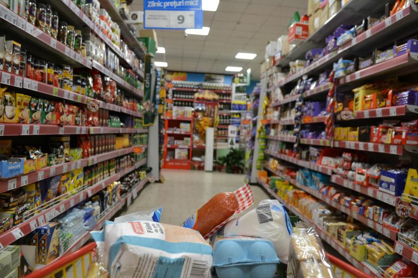Index alimentar: Coşul de cumpărături cu alimente de bază a crescut cu 25-35% în şase luni