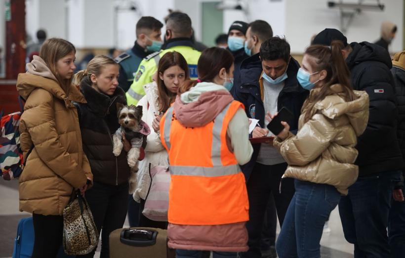 Reportaj: Gara de Nord, popasul refugiaţilor ucraineni