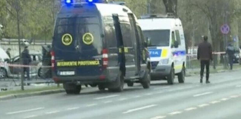 Incident grav. Un șofer a intrat cu mașina în gardul Ambasadei Rusiei la București. Autoturismul a luat foc, iar șoferul a murit