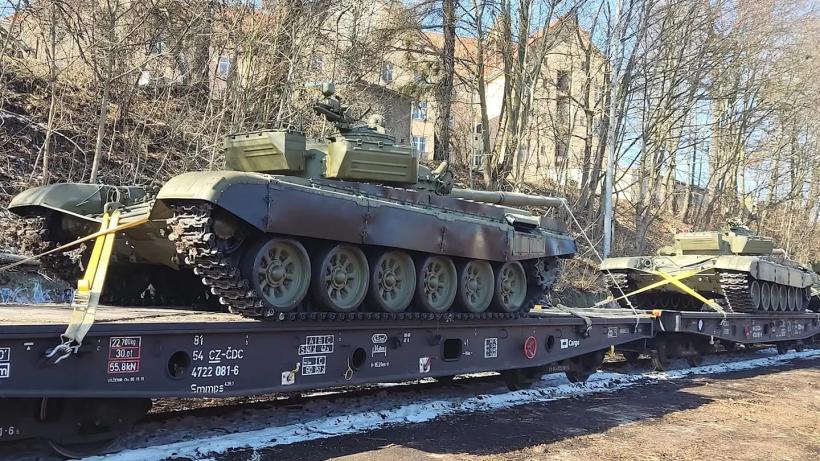 NATO, mai aproape de confruntarea directă cu Rusia. Cehia - prima țară care trimite tancuri în Ucraina