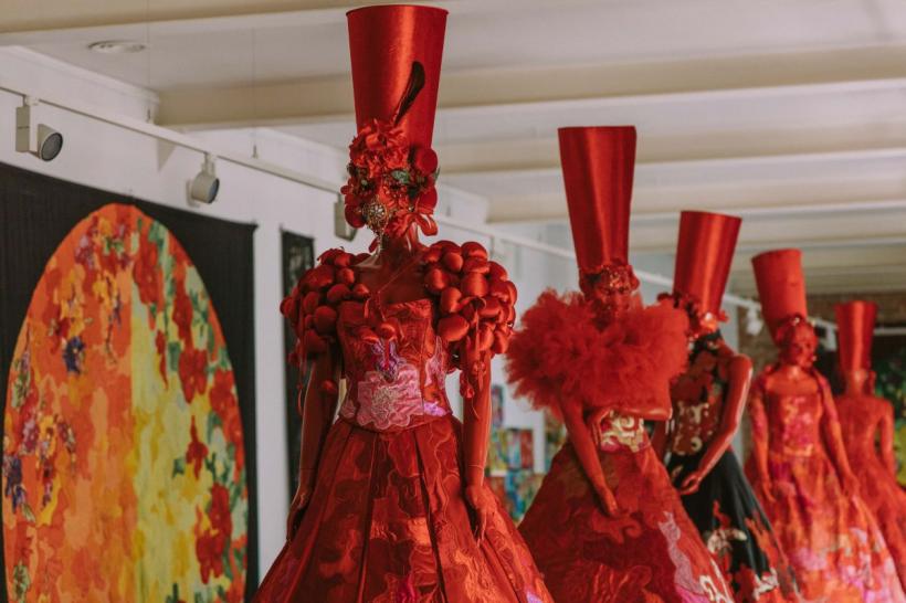 Cea mai amplă expoziţie semnată Doina Levintza la ARCUB 18784186