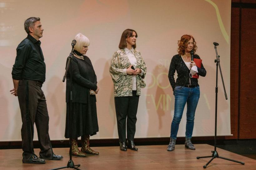 Cea mai amplă expoziţie semnată Doina Levintza la ARCUB 18784188