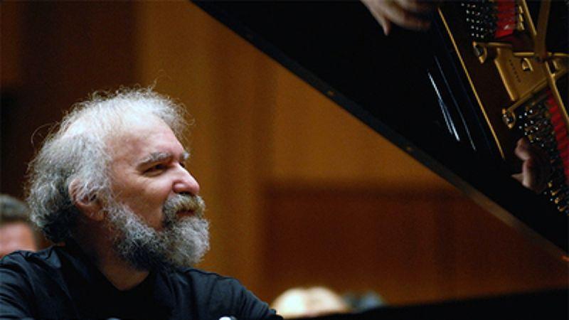 Radu Lupu, pianistul sunetelor calde și rafinate, adulat de melomani, a plecat să cânte îngerilor în ceruri
