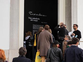 Proiectul „Tu ești un alt eu - O catedrală a corpului”, al Adinei Pintilie, inclus în topul participărilor la Bienala de Artă de la Veneția în 2022, în presa națională și internațională 18785914