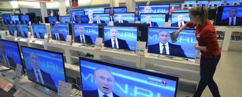 Mesaj anti-război pe canalele TV din Rusia care transmiteau parada de Ziua Victoriei