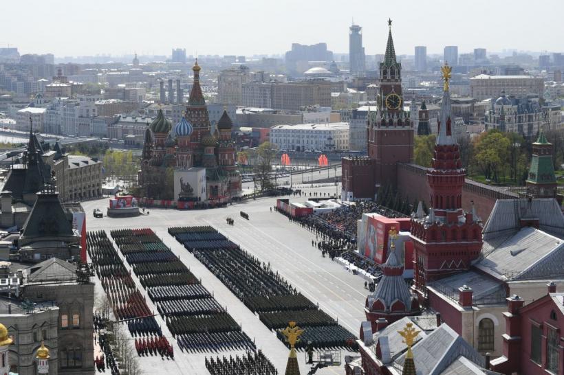 Putin conduce festivitățile de Ziua Victoriei de la Moscova: va defila și avionul „apocaliptic”