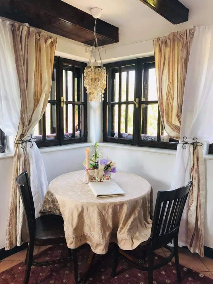 România mai are cascade și conace boierești pentru oaspeți 18786839