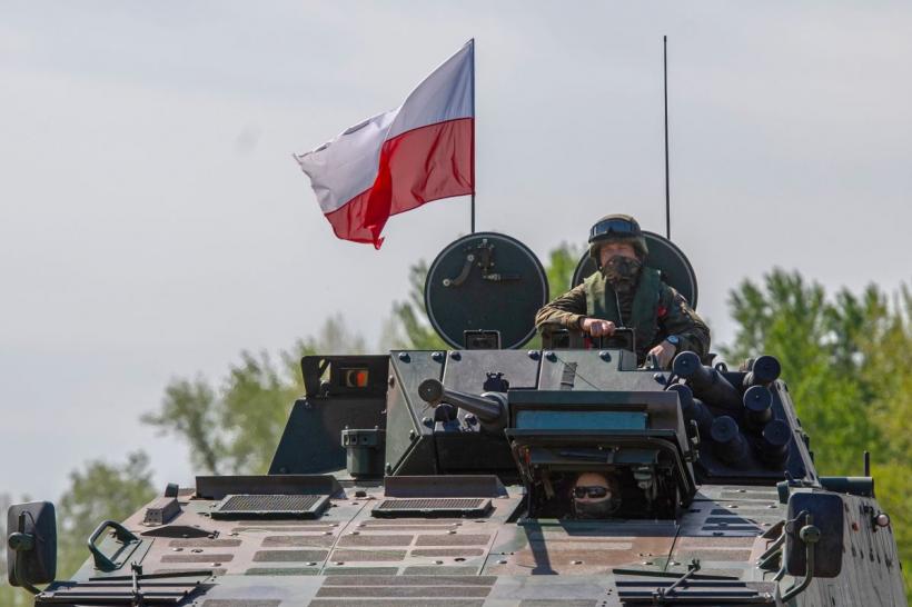„Păpușa de fier a lui Putin” amenință cu invadarea Poloniei