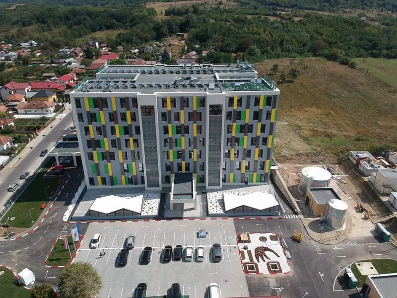 Noua problemă a spitalelor: cum scapi de personalul din pandemie 18787350